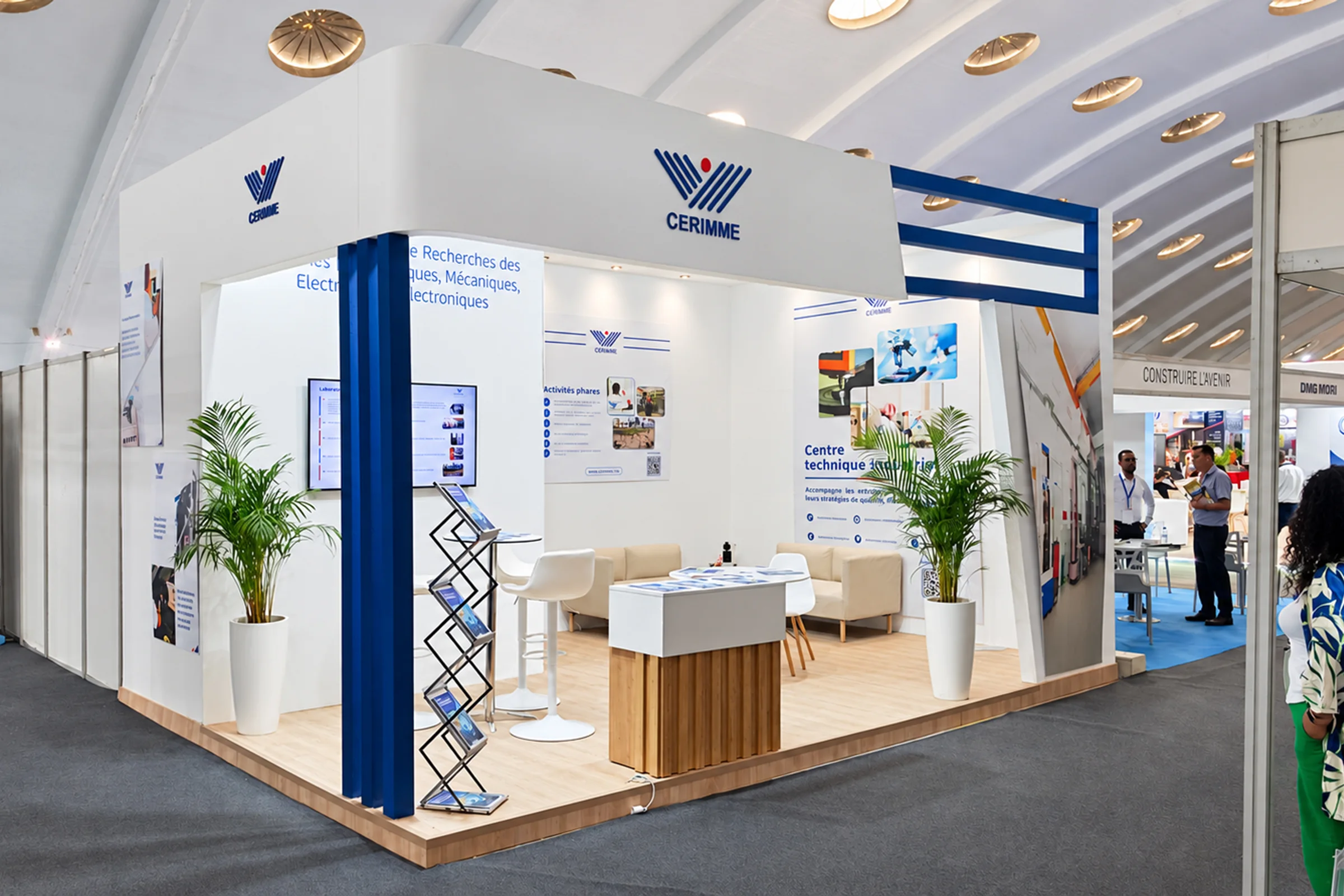 Stand CERIMME au SISTEP 2026 à Casablanca, vue en angle d’un stand d’exposition sur mesure dédié aux solutions industrielles