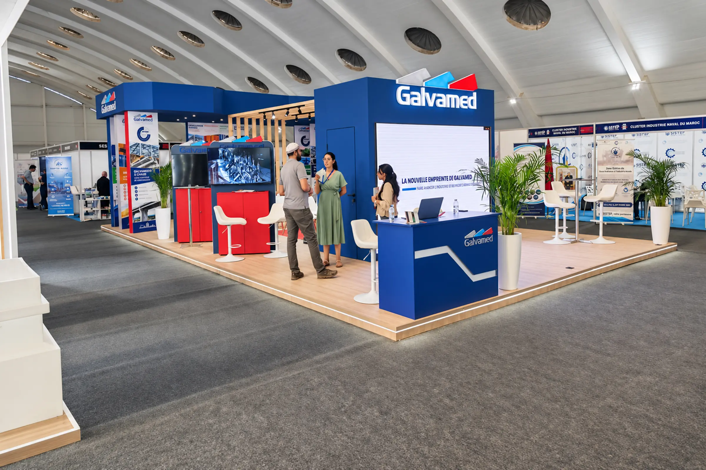 Vue frontale du stand Galvamed au SISTEP 2026 à Casablanca, stand d’exposition professionnel conçu pour les échanges B2B et la présentation de solutions techniques